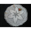 AMAZING WHITE HAND KNITTED COTTON DOILIE
