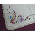 CREAM VINTAGE COTTON EMBROIDERED TRAY CLITH32 CM