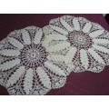 SET OF X 2 MATCHING VINTAGE COTTON DOILIES HAND ROCHETED CREAM 44 CM