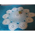 VINTAGE HAND CROCHETED COTTON ROUNDTABLE CLOTH 187 CM