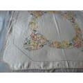 VINTAGE EMBROIDERED TABLE CLOTH WITH HAND CROCHETEDEDGE
