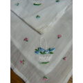 VINTAGE COTTON HAND EMBROIDERED HANKIES