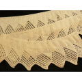 LENGHT OF VINTAGE HAND KNITTED EDGING 127 CM LONG