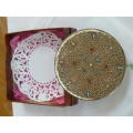 VINTAGE POWDER COMPACT WITH LOVELY STONE NIE DETAIL AND MIRROR