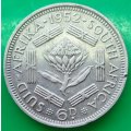 1952    6D  coin  SA        (SILVER 0.500 )       SUN13372*