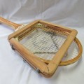 Vintage Dunlop wooden tennis racquet with frame - Length 67 cm - Face 31 x 23 cm