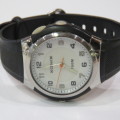 Xonix Quartz mens watch with side light - Wrist 19 cm