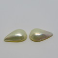 Pair of pear shaped mabe pearls - 22mm x 15mm