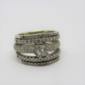 18kt White gold diamond ring with 9kt white gold bands Size H -0.28ct Diamond and 134 small diamonds