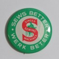 Vintage Singer Sews Better / werk beter tinnie badge