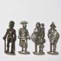 Lot of 4 vintage small metal soldiers