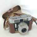 Vintage Voigtlander Vito CL 355 viewfinder camera in leather pouch - light meter not working