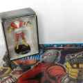 Eaglemoss DC Comics Super Hero Collection #25 -Deadshot figurine with magazine
