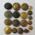 Lot of 18 buttons - Most damaged