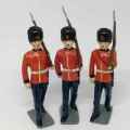 Lot of 3 Vintage British foot guards lead soldiers