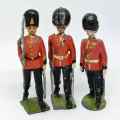 Lot of 3 Vintage lead soldiers - Britains Ltd