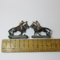 Pair of vintage cavalry lead soldiers - 30 mm soldiers