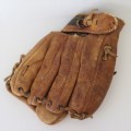 Zett vintage baseball catcher`s mitt