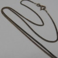 Thin vintage sterling silver chain choker necklace - 22 cm long (closed) - Weight 2,3 g