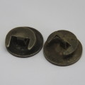 Pair of SA Railway and Harbour ASA-APU button badges - Weighs 12,1 g