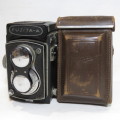 Vintage Fujita-A camera Twin lens reflex with Fujitar 1:3.5 F75 lenses