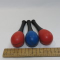 Lot of 3 vintage toy musical maracas shakers