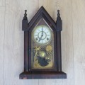 Antique Waterbury clock Co. Mantle clock - Not working - Face 14 x 14 cm - 50 cm High - Base 12 x 30