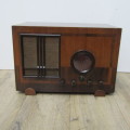 Vintage 1930`s His Masters Voice vale radio - working - 51 x 32 x 35cm