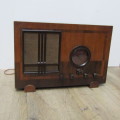 Vintage 1930`s His Masters Voice vale radio - working - 51 x 32 x 35cm
