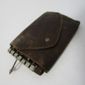 Vintage Busby Kesafe leather keyholder pouch