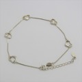 Sterling sliver bracelet with hearts - Weighs 3,0 grams - Length 25,5 cm