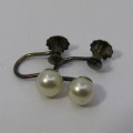 Pair of vintage Silver pearl screw on earrings