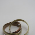 9kt Gold eternity ring - Weighs 4,2 g - Size M