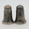 Set of salt and pepper shakers - Silverplated