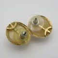 9kt Gold Mabe pearl earrings - Weighs 4,3 grams