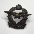WW2 SA Air Force cap and collar badge with shoulder title