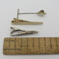 Lot of 4 pairs of vintage cufflinks and some tie pins