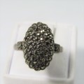 Vintage Silver Marcasite ring - missing some stones - weighs 3,7g - size K