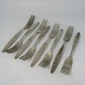 Lot of 9 De Moutfort silver plated forks - vintage