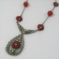 Vintage Filagree costume necklace - beautiful piece - 47cm