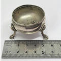 Hallmarked silver salt dish with spoon - Weighs 28.9g
