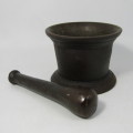 EEch Hile and Co. Ltd. Vysel and Stamper antique mortar and pestle No. 2 Best British make