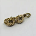 9kt Gold bra charm pendant - Weighs 0.9g