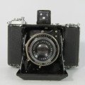 Vintage Zeizz Ikon Ikonta 521/16 folding camera with Rlio shutter and Novar-Anastigmat 1:4.5 lens