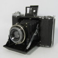 Vintage Zeizz Ikon Ikonta 521/16 folding camera with Rlio shutter and Novar-Anastigmat 1:4.5 lens