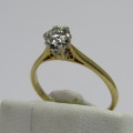 18kt Yellow Gold diamond ring with 0,,45ct round brilliant diamond - weighs 2,0g - size N