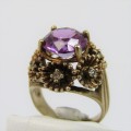 Antique 9kt Gold Amethyst ring with small white stones  weighs 7,3g - Size M
