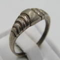 Vintage Sterling silver ring - weighs 2,9g - size Q