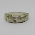 Vintage Sterling silver ring - weighs 2,4g - size S 1/2