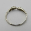 Vintage Sterling silver ring - weighs 1,6g - size Q 1/2